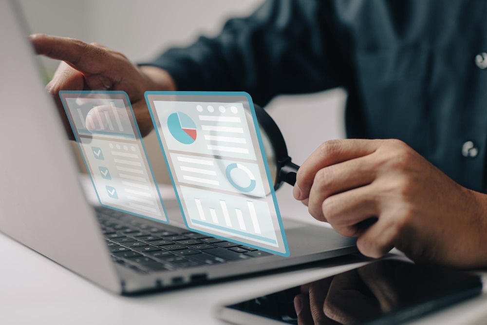 Baixe o FindUP Tech Trends 2025 e descubra dados reais sobre suporte de TI no Brasil.